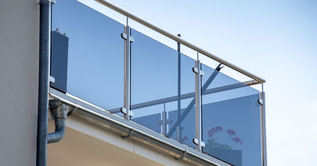 Guarda-corpo de vidro em Maceió