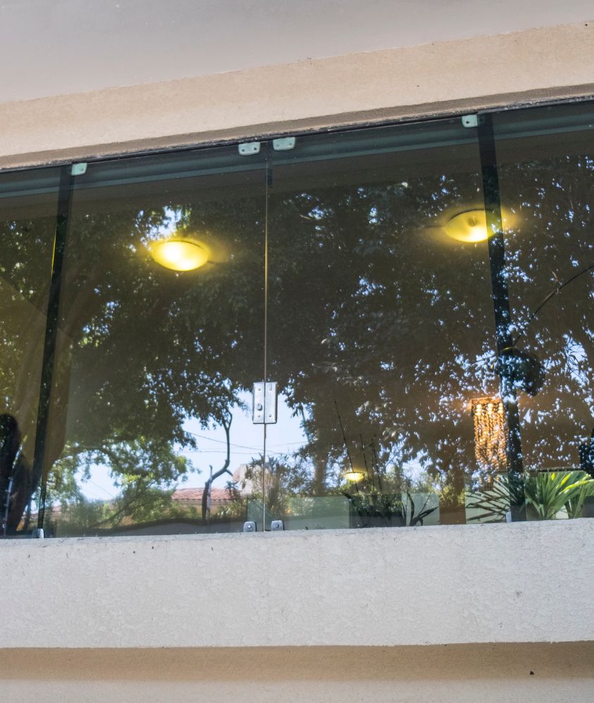 janela de vidro em Maceió